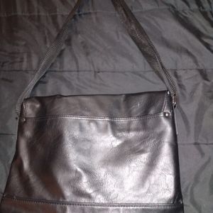 Kenneth Cole Men's Messenger Bag. New Never Used